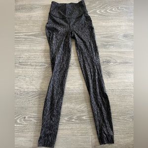 Base Pace high rise 28’’ Lululemon leggings